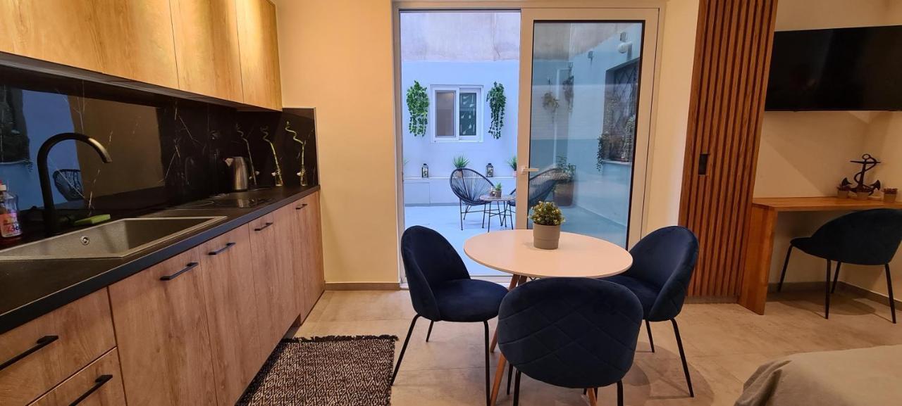 Historic Center Apartment 3 Atene Esterno foto